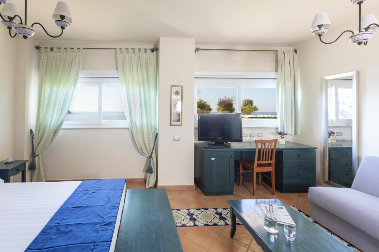 Hotel Summit 4*