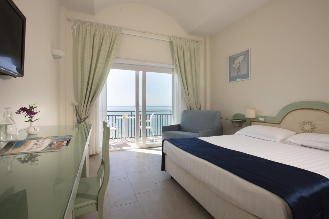 Hotel Summit 4*